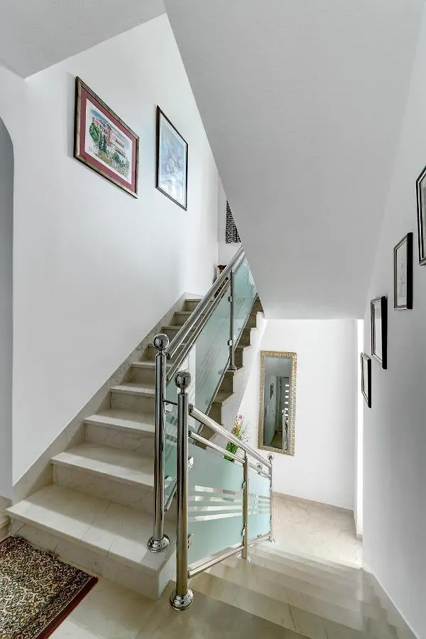 Senada Apartments Selce Croácia