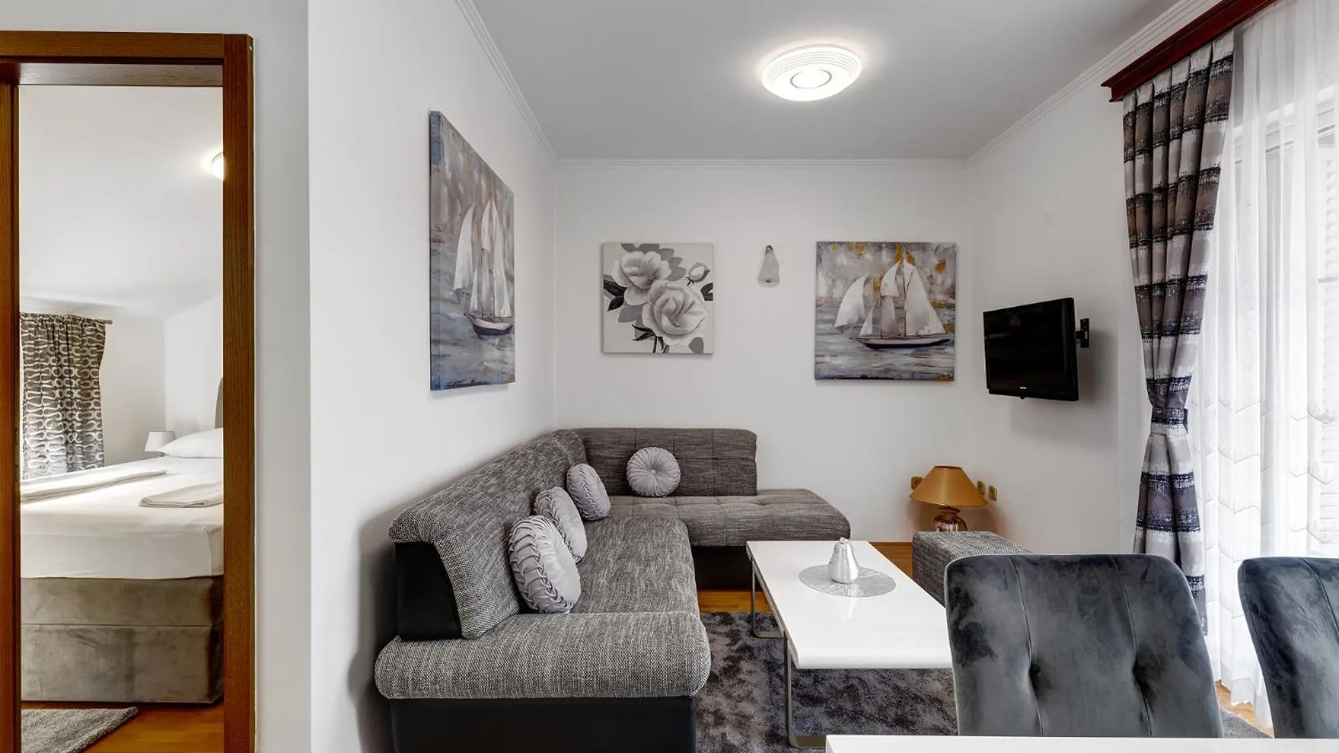 Senada Apartments Selce